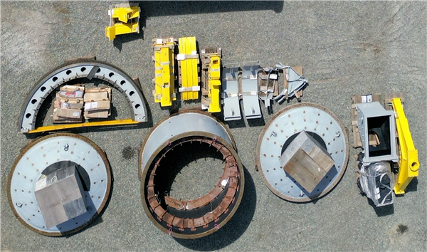 UNUSED OUTOTEC 3.7m x 1.5m (12.1' x 4.9') SAG Mill, 350 HP (260 kW)